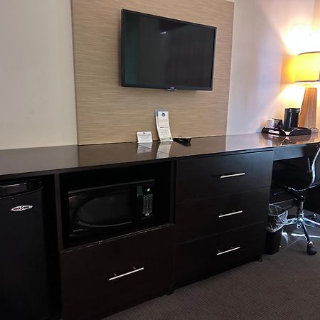 Sleep Inn & Suites Gulfport Bagian luar foto