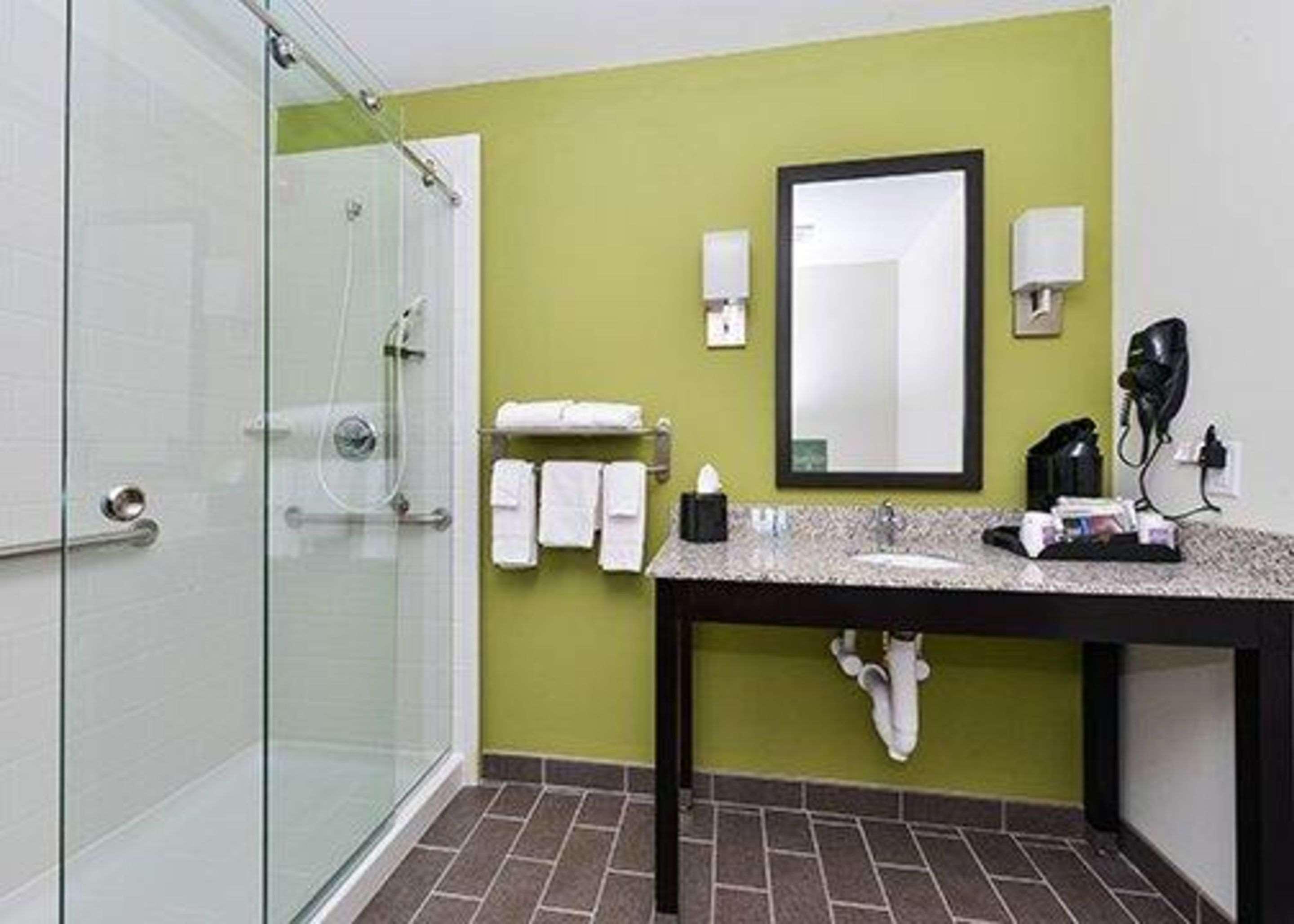 Sleep Inn & Suites Gulfport Bagian luar foto