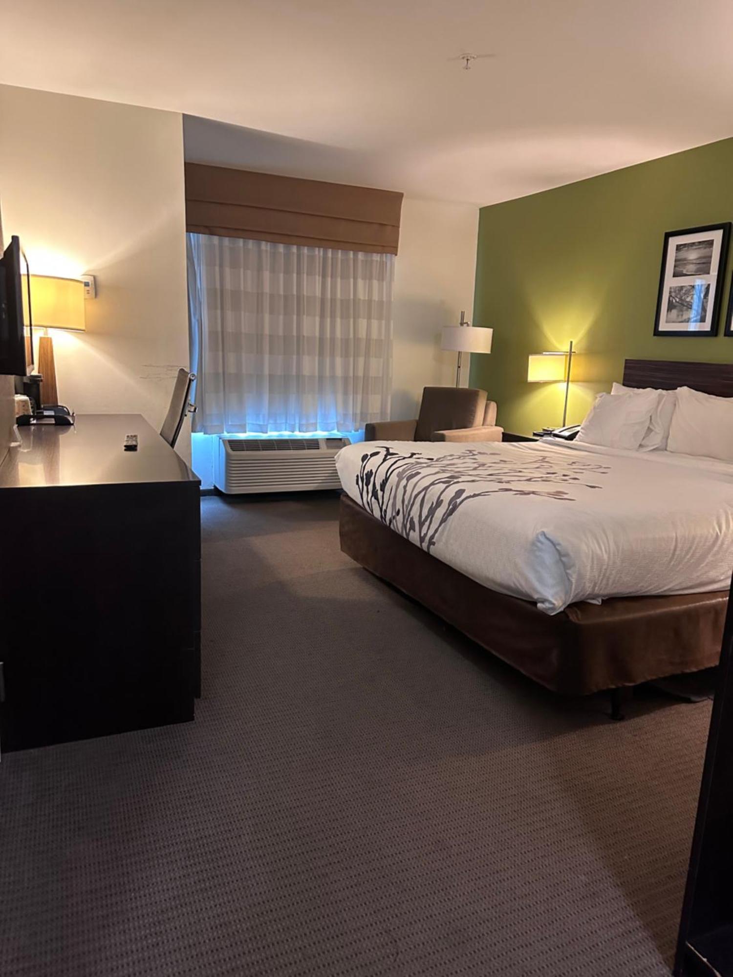 Sleep Inn & Suites Gulfport Bagian luar foto