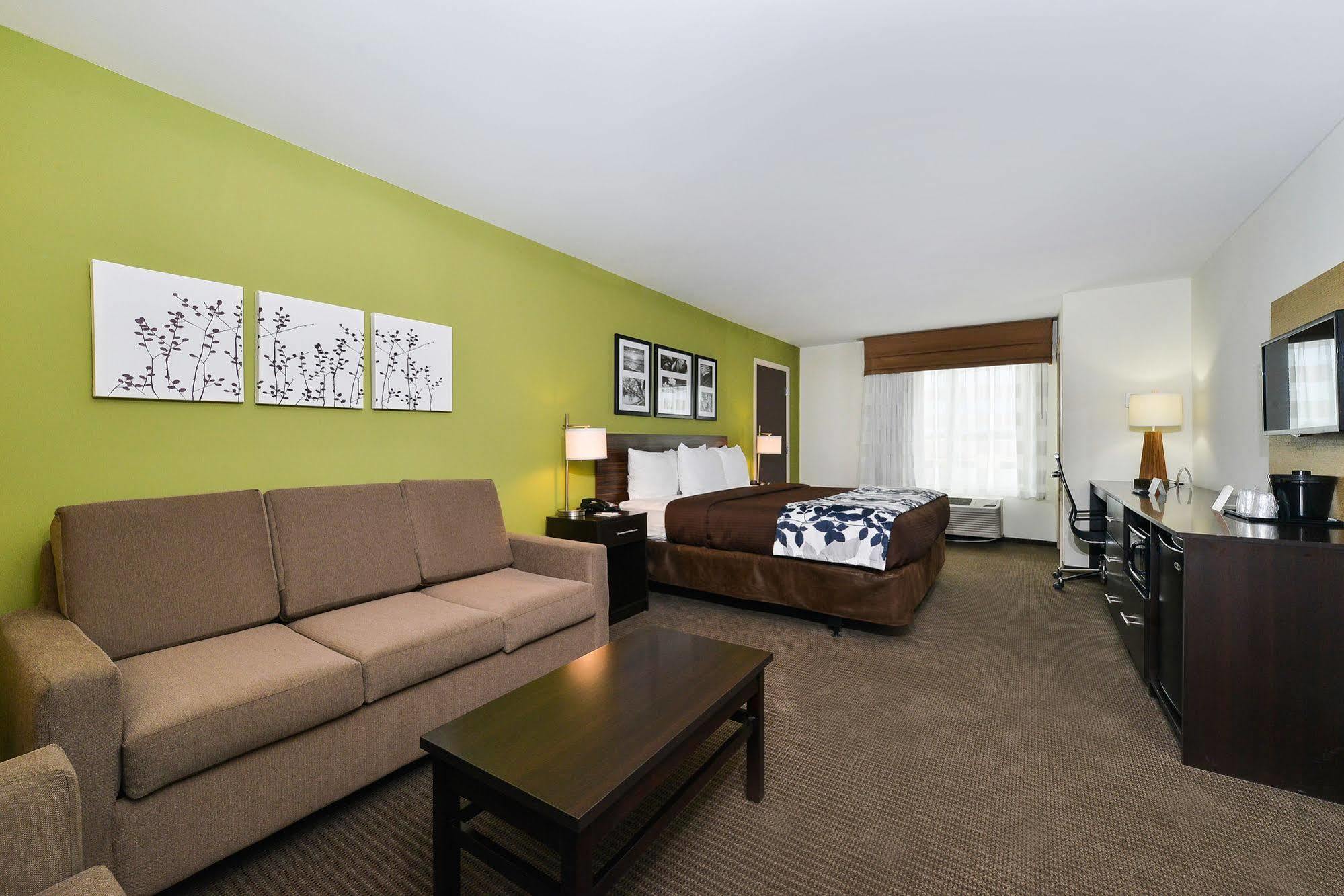 Sleep Inn & Suites Gulfport Bagian luar foto