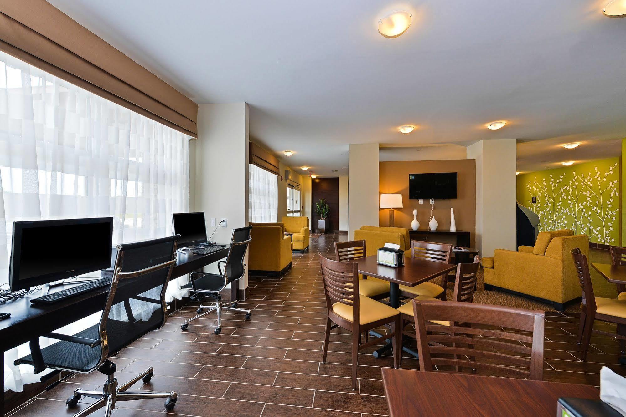 Sleep Inn & Suites Gulfport Bagian luar foto