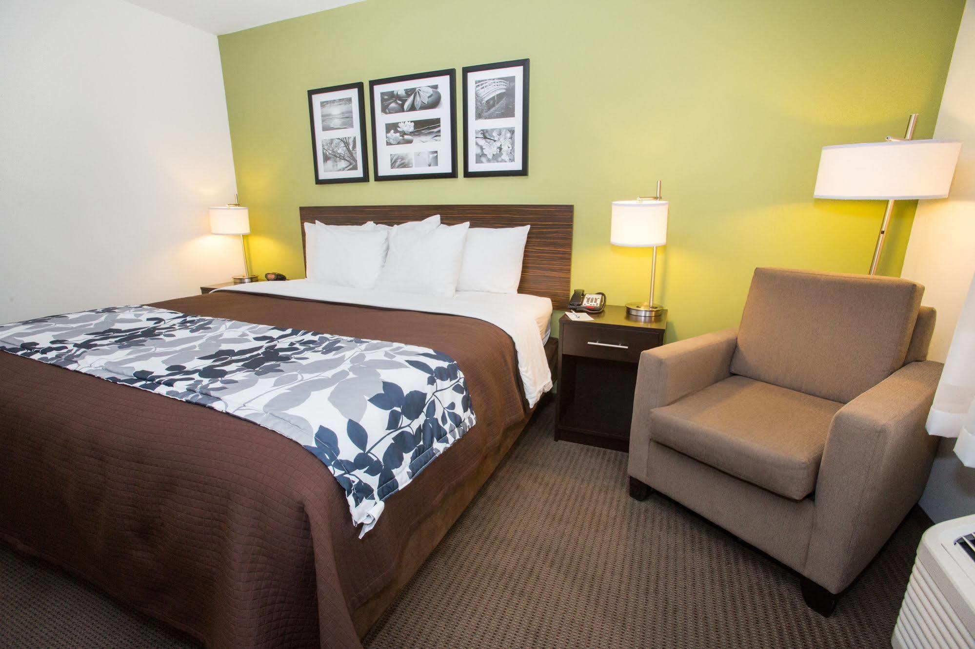 Sleep Inn & Suites Gulfport Bagian luar foto