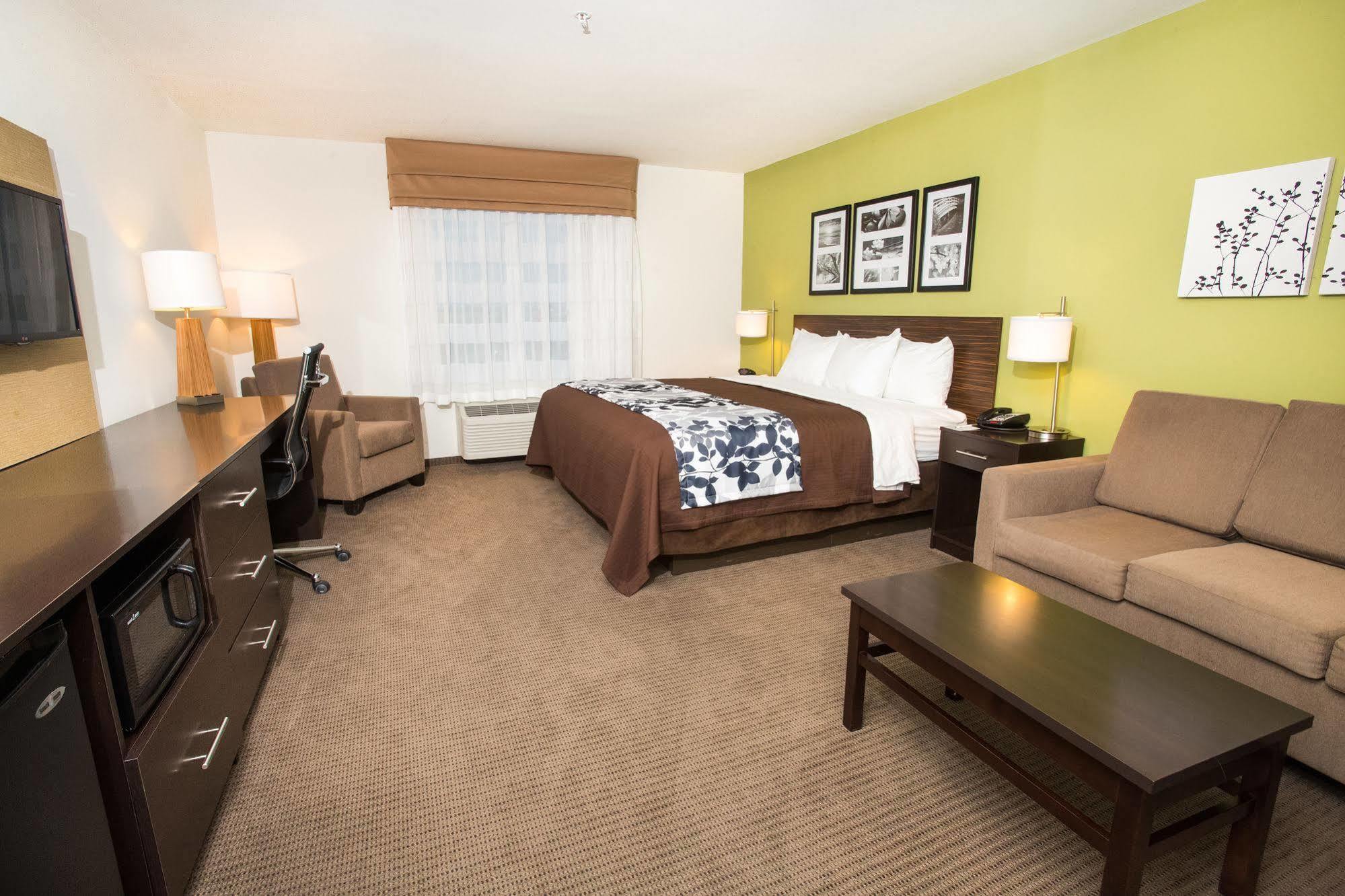 Sleep Inn & Suites Gulfport Bagian luar foto